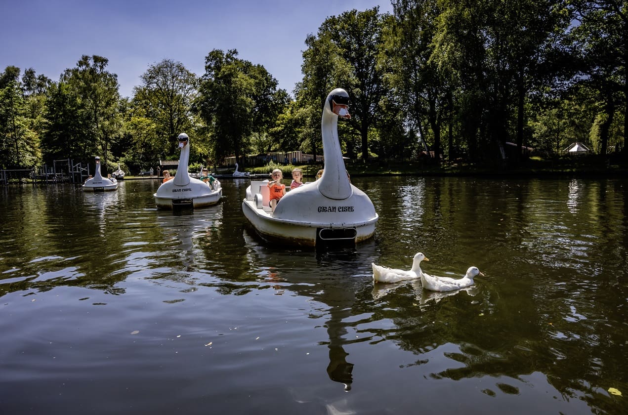 Waterfietsen bij Speelboerderij Binky